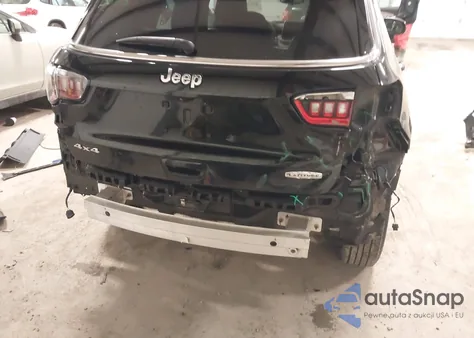 2022 Jeep Compass Latitude 4X4 z USA, uszkodzony, nr VIN 3C4NJDBB4NT135016